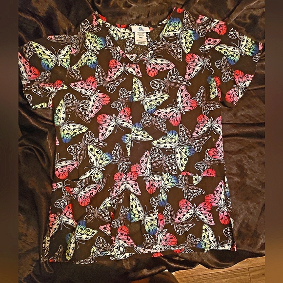 Scrub top - Picture 1 of 1